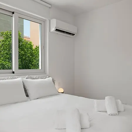 Apartment Themelio Living 2-bed Centre *