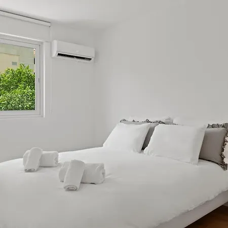 Apartment Themelio Living 2-bed Centre *