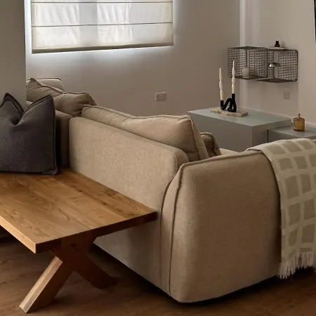 Apartamento Themelio Living 2-bed Centre