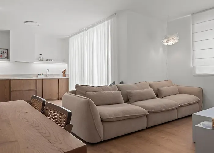 Apartamento Themelio Living 2-bed Centre Nicosia