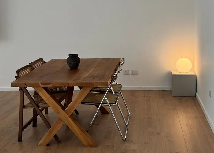 Themelio Living 2-bed Centre * 尼科西亚