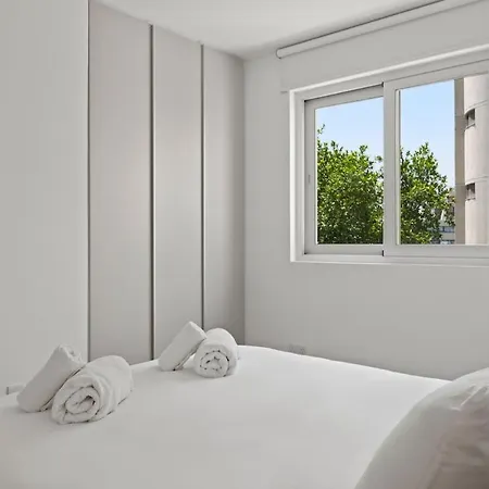Themelio Living 2-bed Centre Lägenhet *