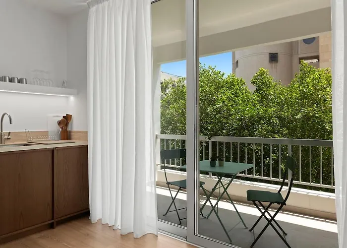 Themelio Living 2-bed Centre * 尼科西亚