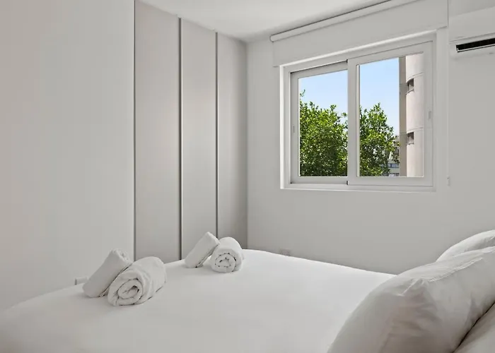 Themelio Living 2-bed Centre 公寓 *